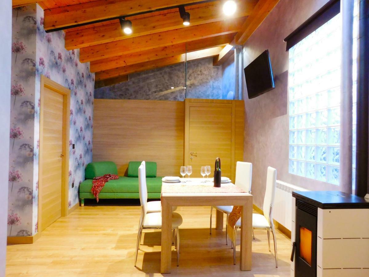 Apartamento Ribera Del Duero Reserva Tubilla del Lago المظهر الخارجي الصورة